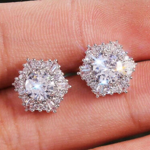 925 Silver Stud Earrings for Women A Pair set - Picture 1 of 8